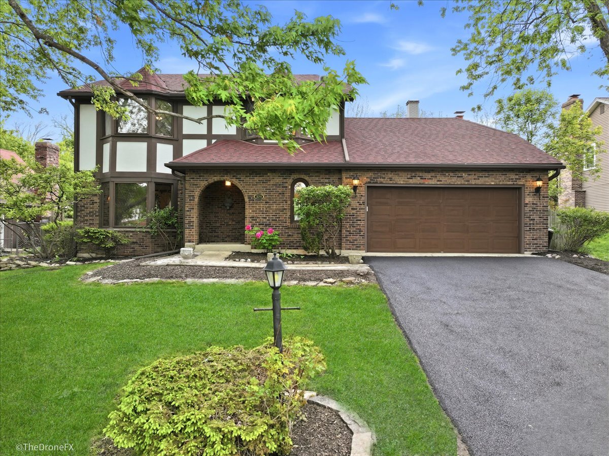22W324 McCarron Road, Glen Ellyn, IL