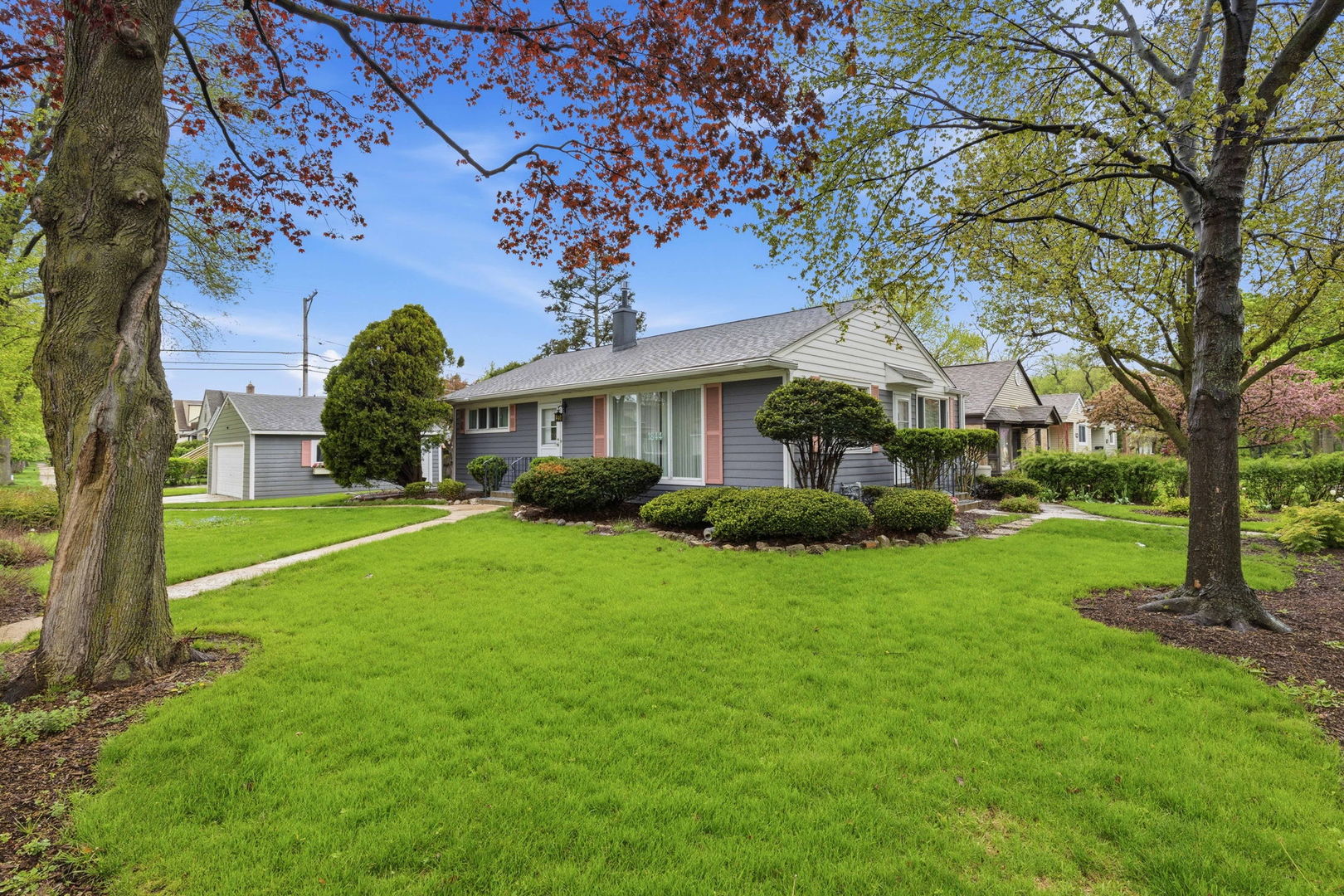 1844 Lemar Avenue, Evanston, IL