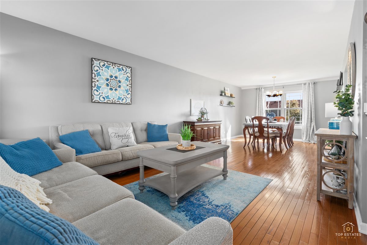 309 N Southport Road, Mundelein, IL