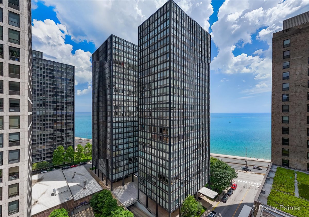 860 N LAKE SHORE Drive #19L, Chicago, IL