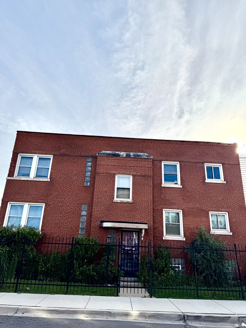 4259 W 21st Street #2, Chicago, IL