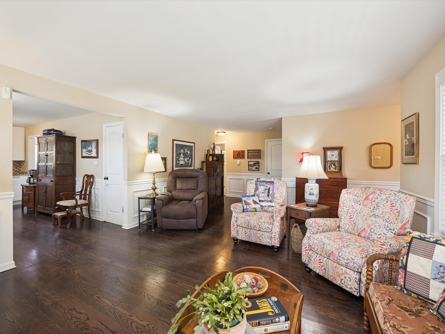 1202 Homestead Road, La Grange Park, IL