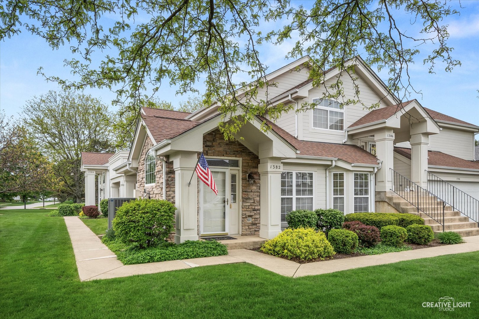 1382 Spencer Lane #1382, Batavia, IL