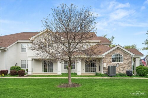 1382 Spencer Lane #1382, Batavia, IL