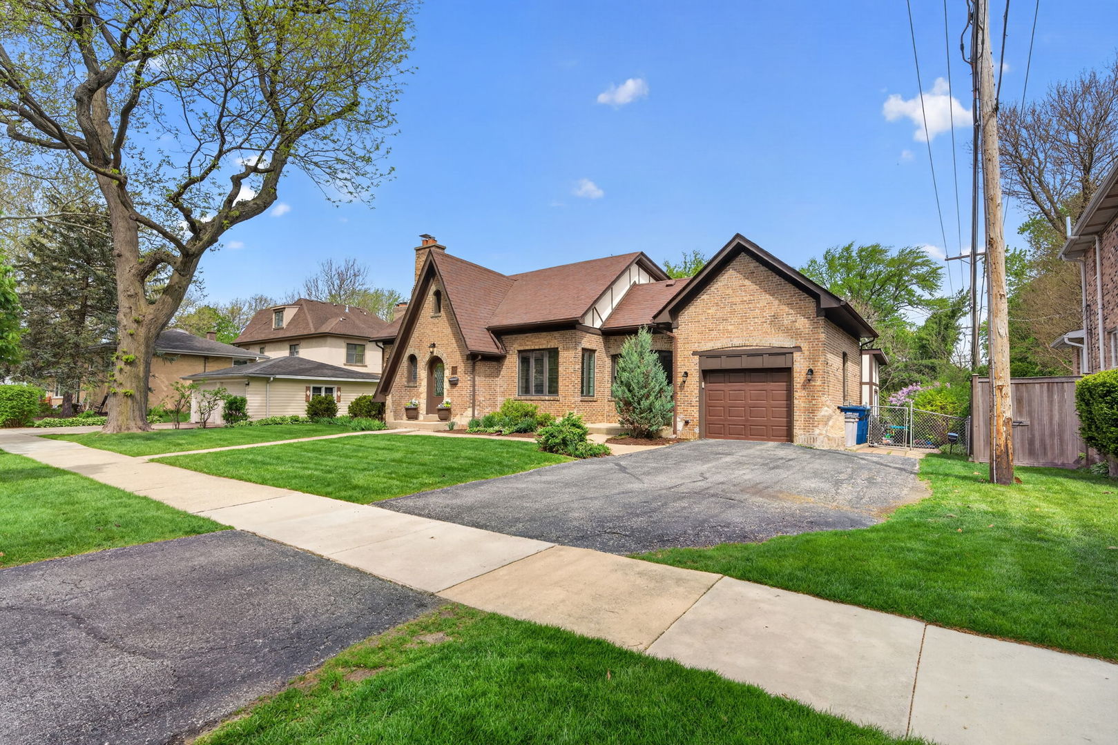 20 45th Street, Western Springs, IL