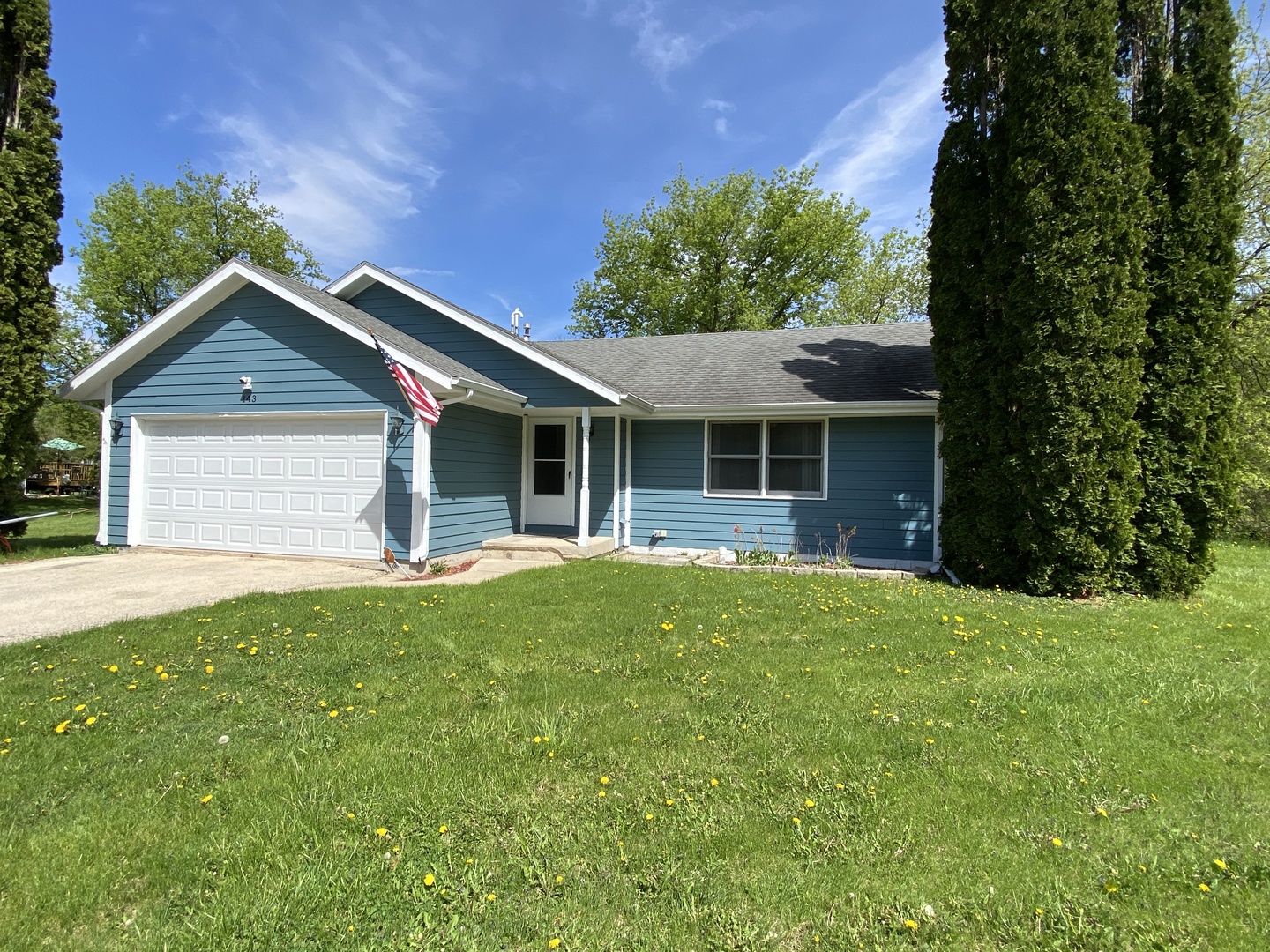 143 Liverpool Drive, Poplar Grove, IL