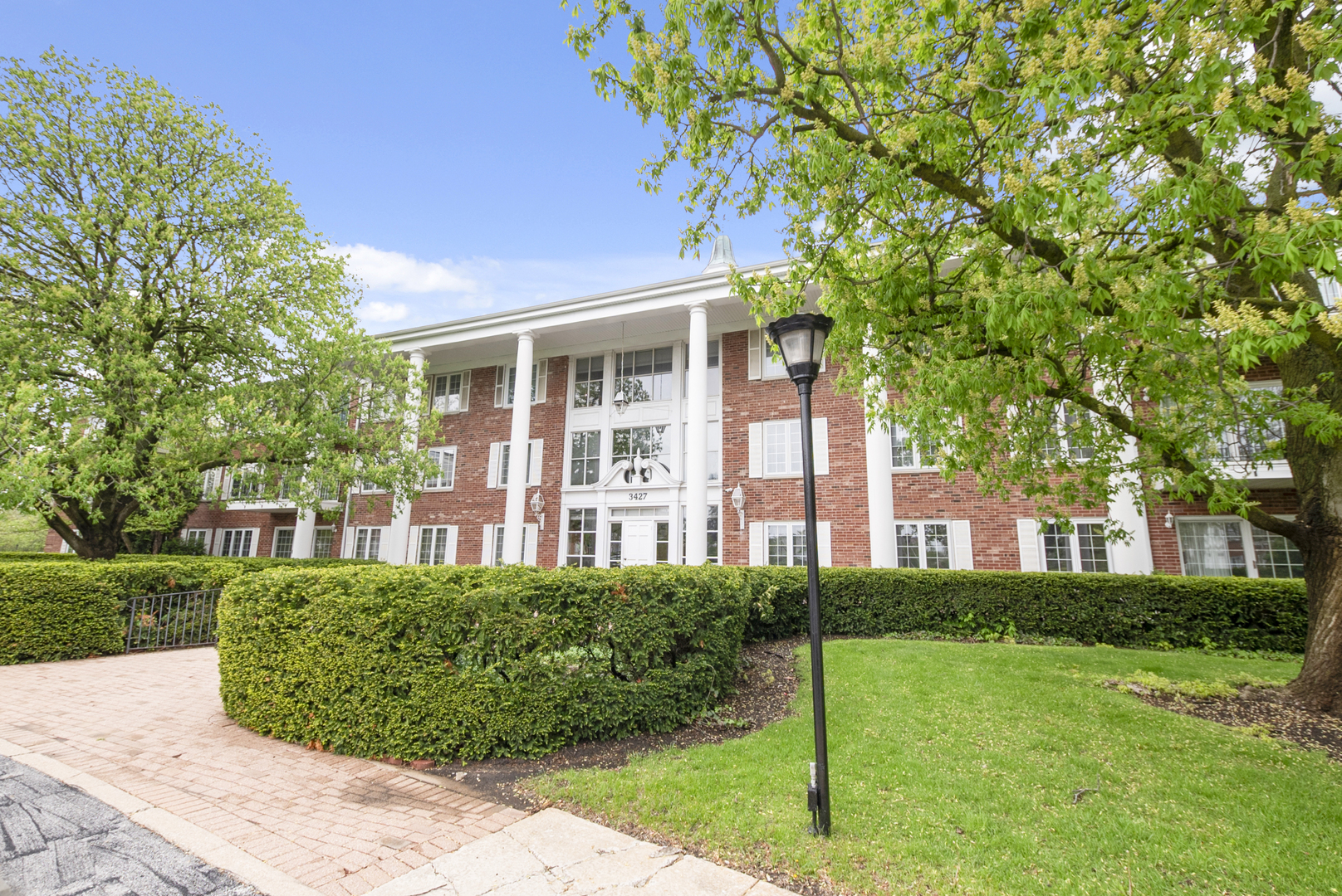 3427 Vollmer Road #309, Flossmoor, IL