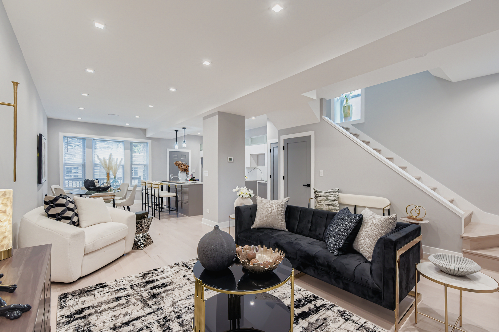 6540 S Ingleside Avenue, Chicago, IL