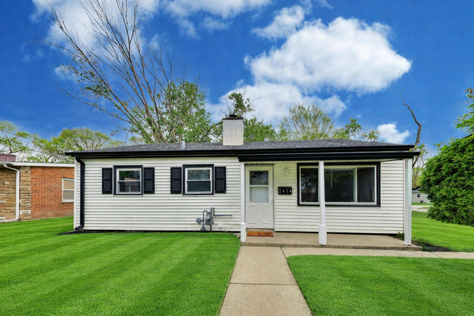 2414 Circle Drive, Hazel Crest, IL