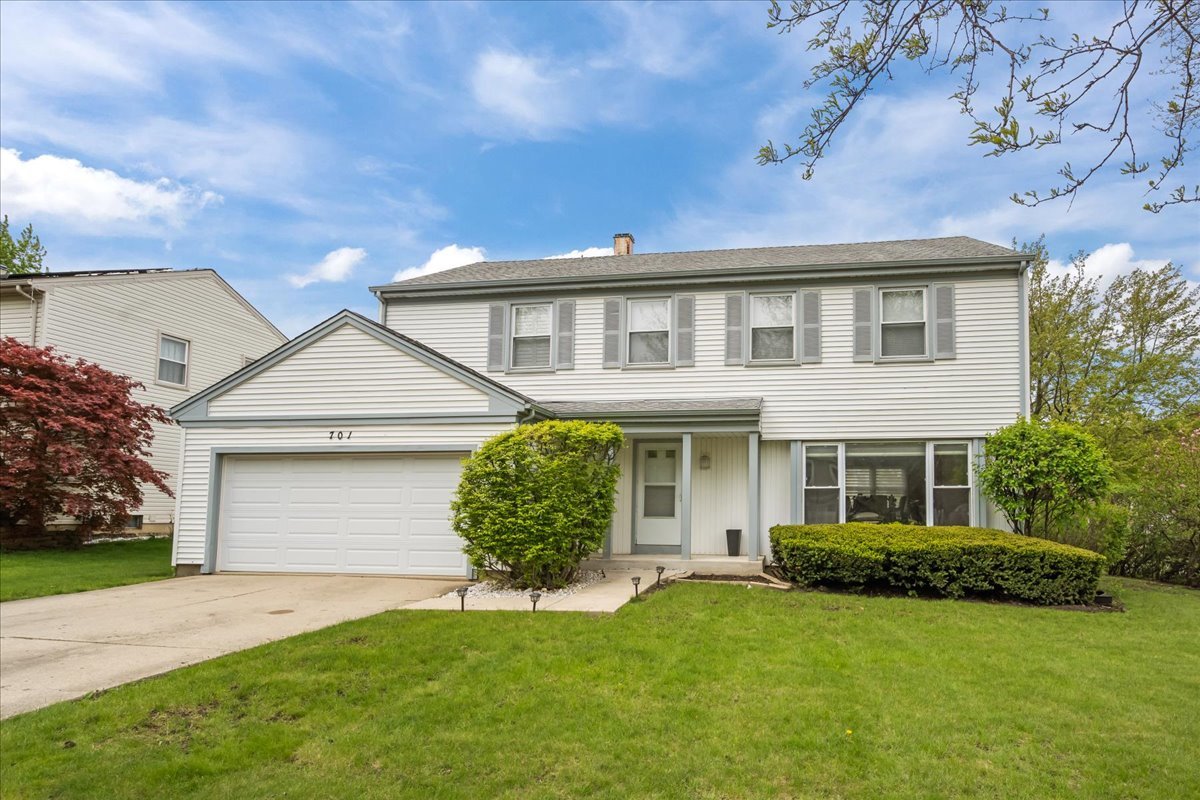 701 Thompson Boulevard, Buffalo Grove, IL