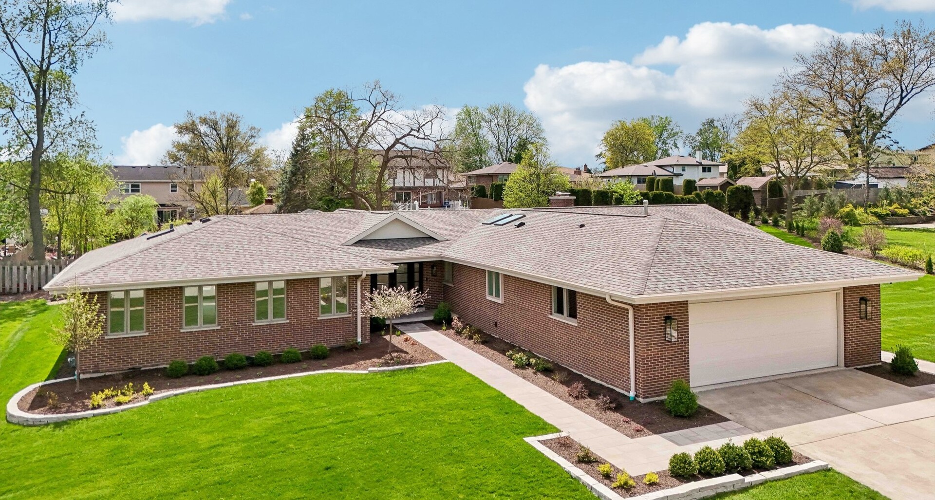 9019 W Sierra Lane, Palos Hills, IL
