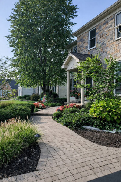 823 Columbia Circle, North Aurora, IL