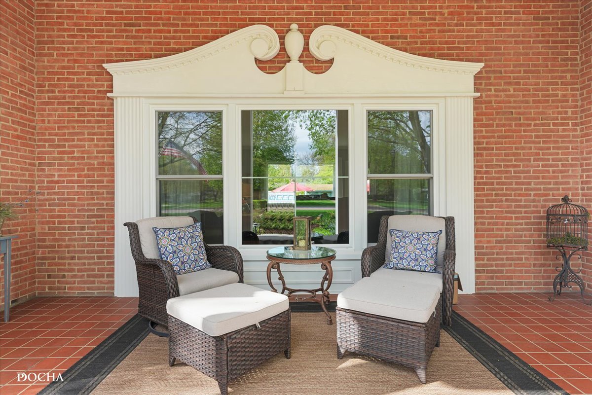 1421 Garfield Avenue, Aurora, IL