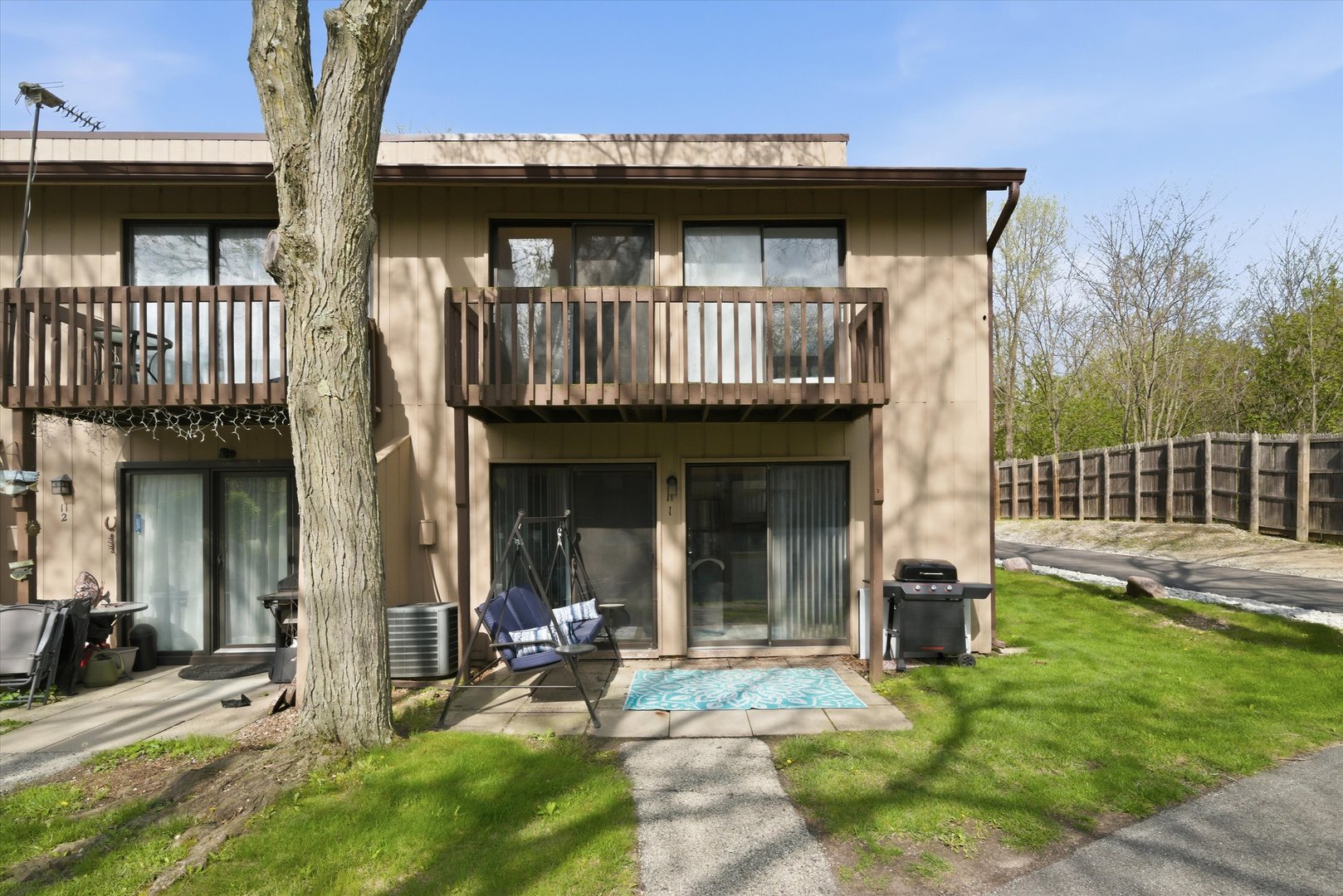 11 Saint Thomas Colony #1, Fox Lake, IL