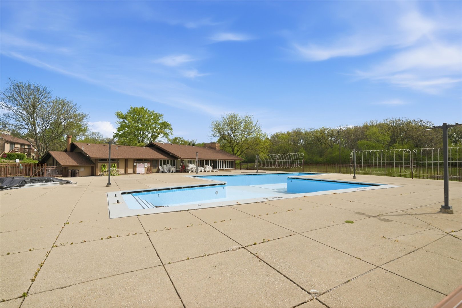 11 Saint Thomas Colony #1, Fox Lake, IL