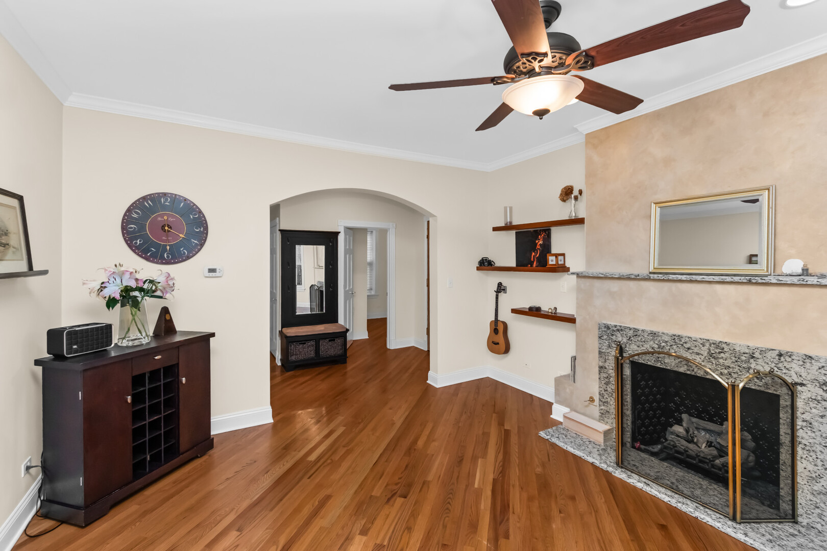 5321 S Harper Avenue #3, Chicago, IL
