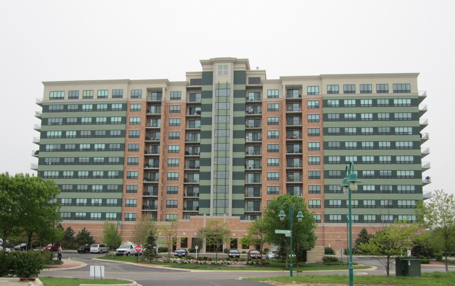6420 Double Eagle Drive #603, Woodridge, IL