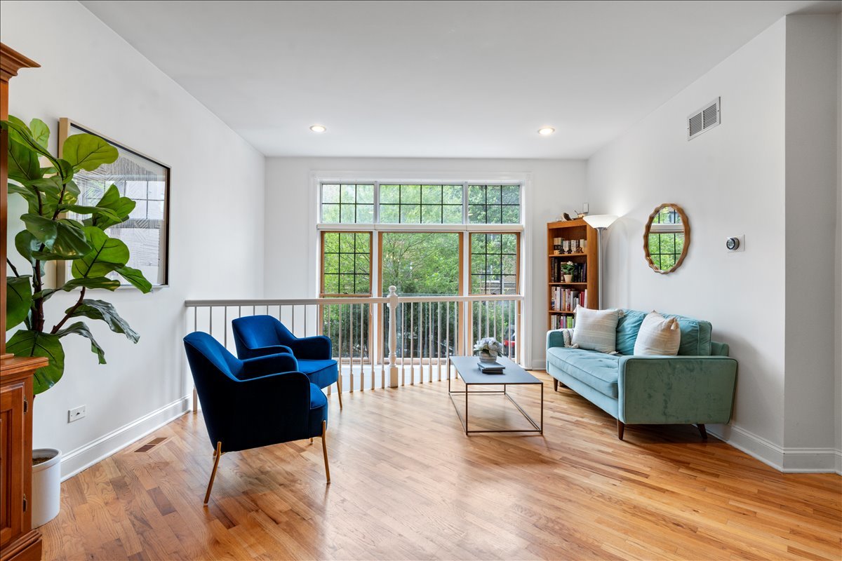 3511 N WILTON Avenue #1, Chicago, IL