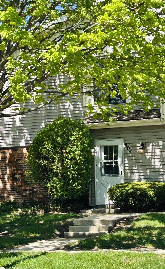 904 Van Buren Court #904, Vernon Hills, IL