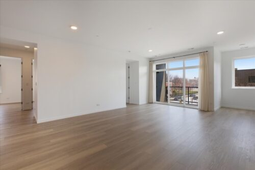 204 S Leavitt Street #302, Chicago, IL