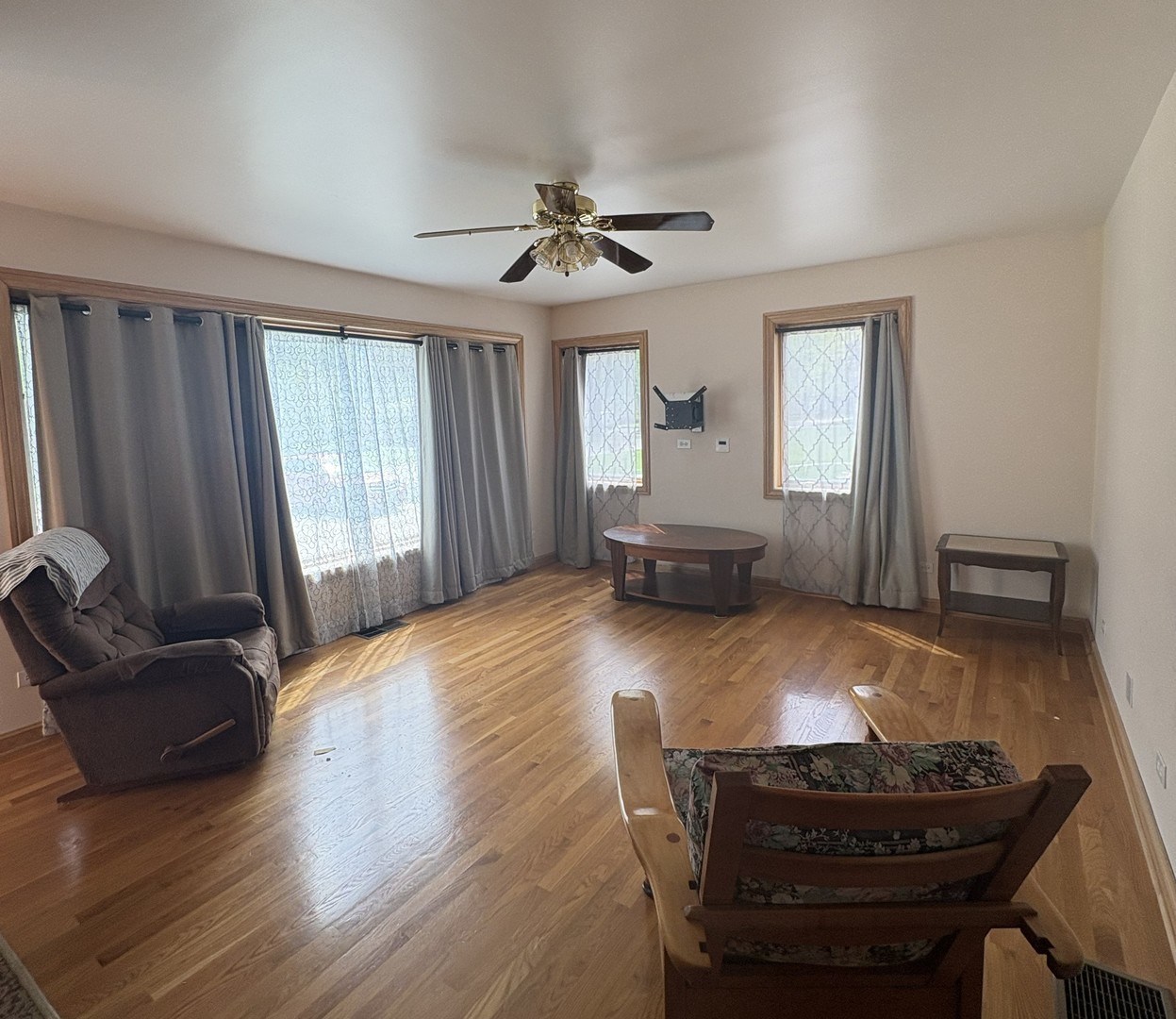 560 N Lavergne Avenue, Northlake, IL