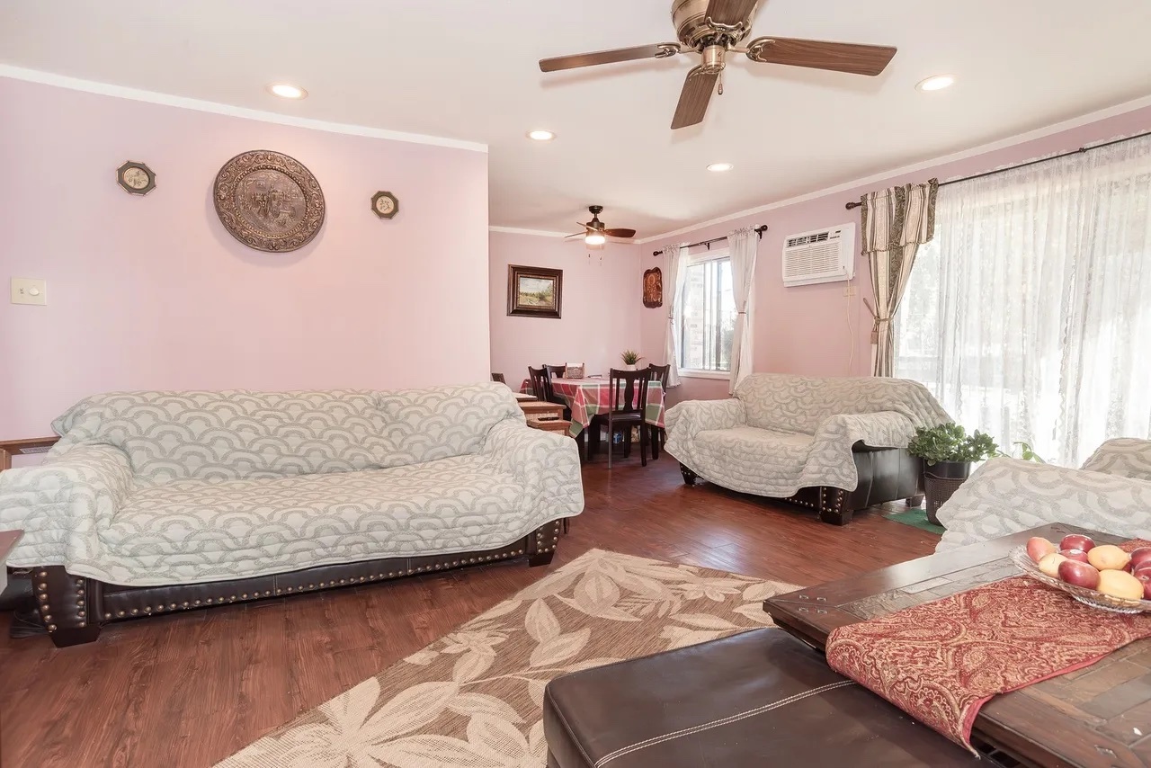 11810 S Komensky Avenue #101, Alsip, IL