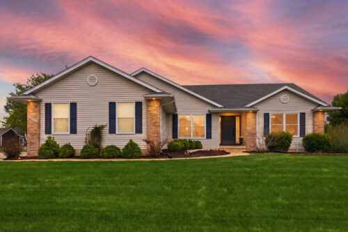 1991 Streamside Drive, Bettendorf, IA
