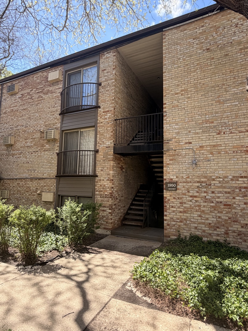 1950 CHERRY Lane #316, Northbrook, IL