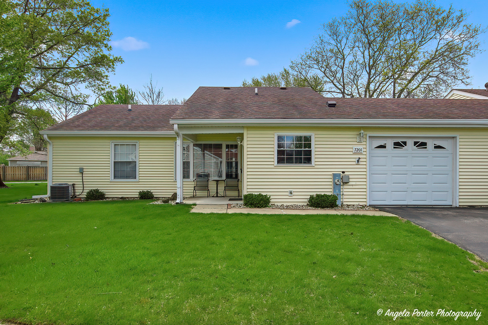 7201 Hastings Circle #332, Fox Lake, IL