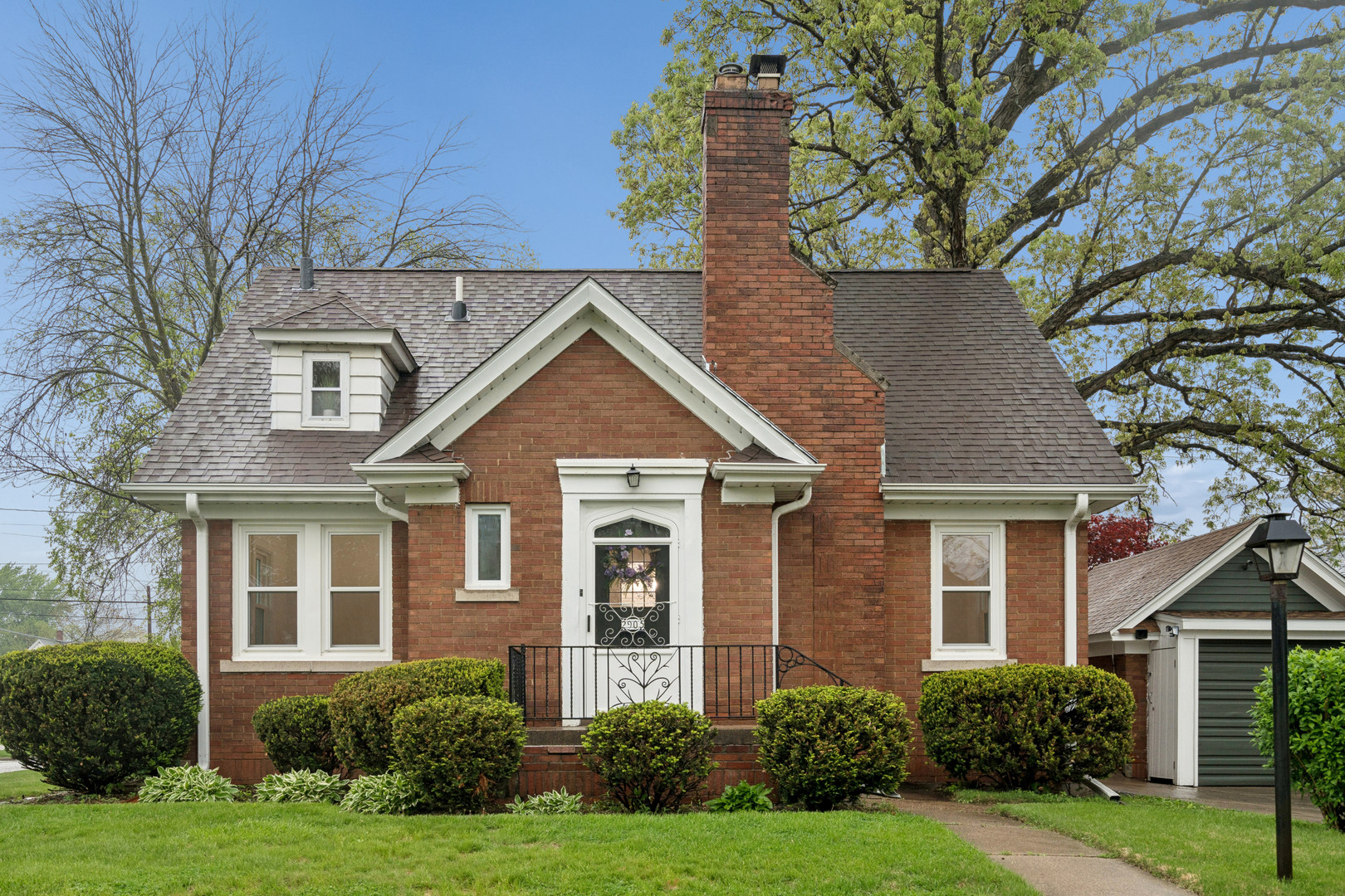 2905 13TH Avenue, Moline, IL