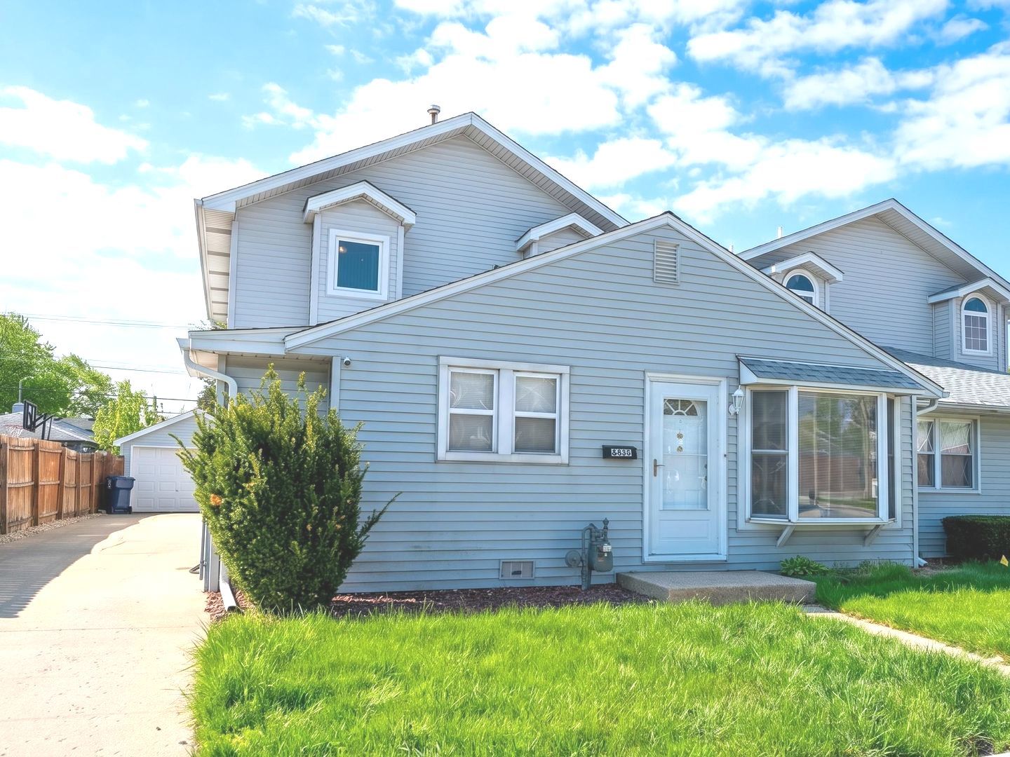 4429 W 87th Street, Hometown, IL