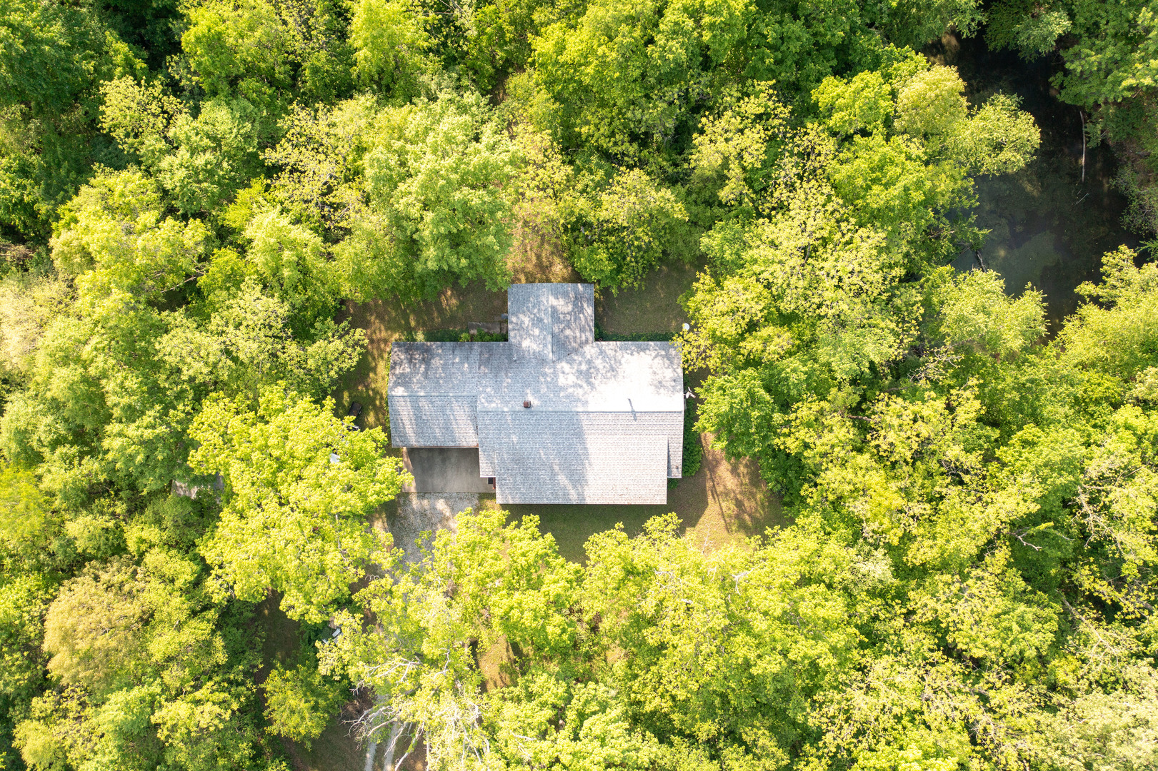 4685 Keller Road, Iuka, IL