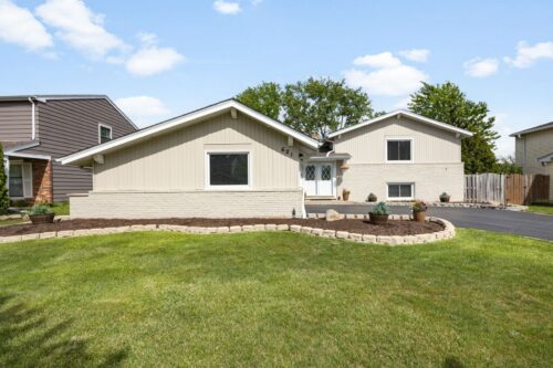621 Newport Avenue, Westmont, IL