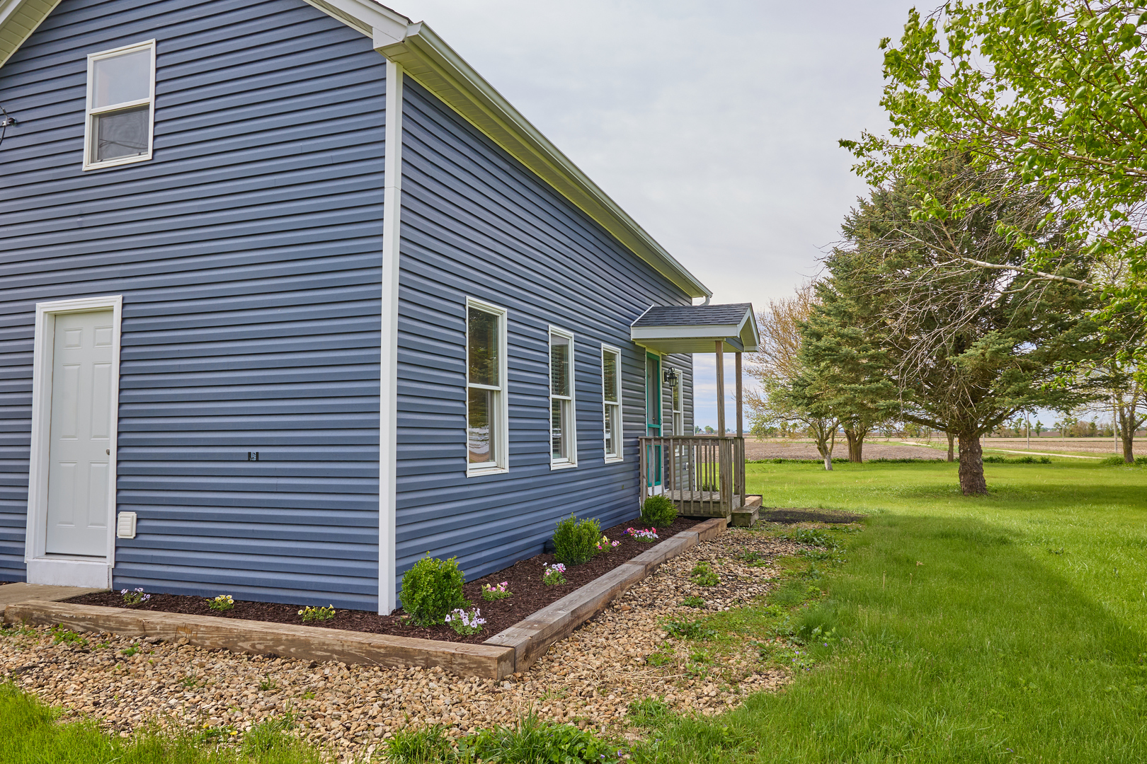 324 Wixon Pit Road, Earlville, IL