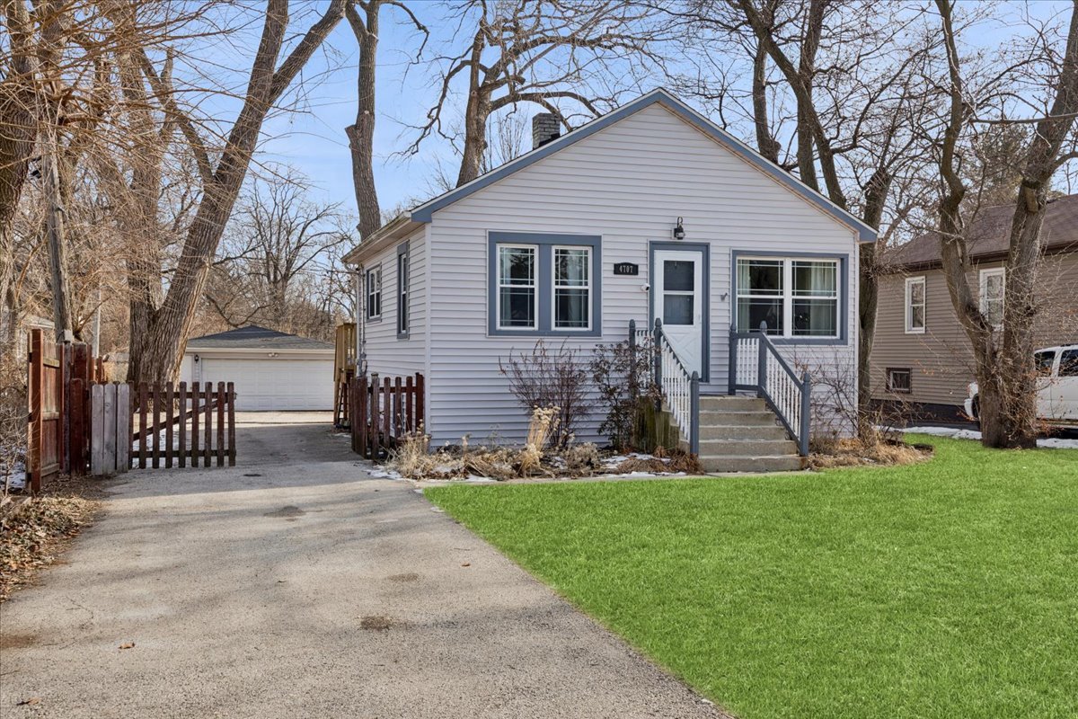 4707 River Drive, Lisle, IL
