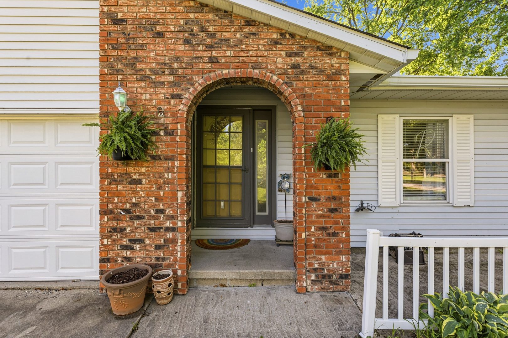 505 S Vine Street, Camargo, IL