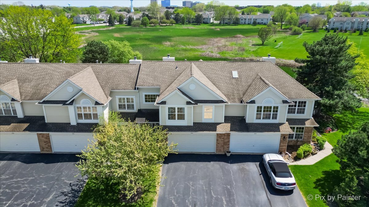 902 Huntington Drive, Elk Grove Village, IL