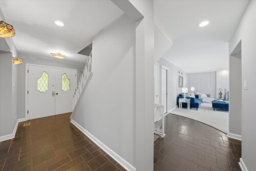 10023 S WOOD Lane, Palos Hills, IL