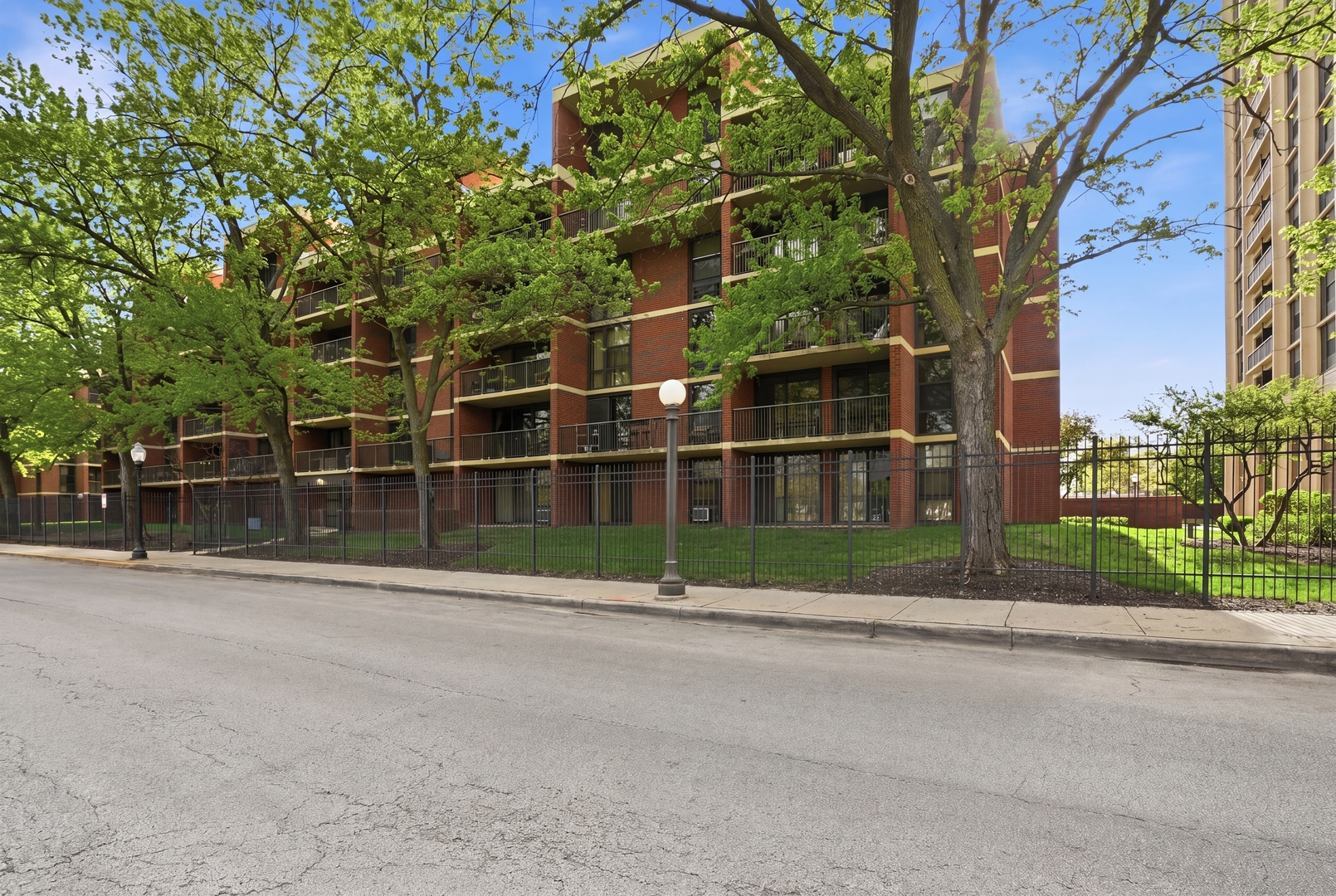 3021 S MICHIGAN Avenue #406, Chicago, IL