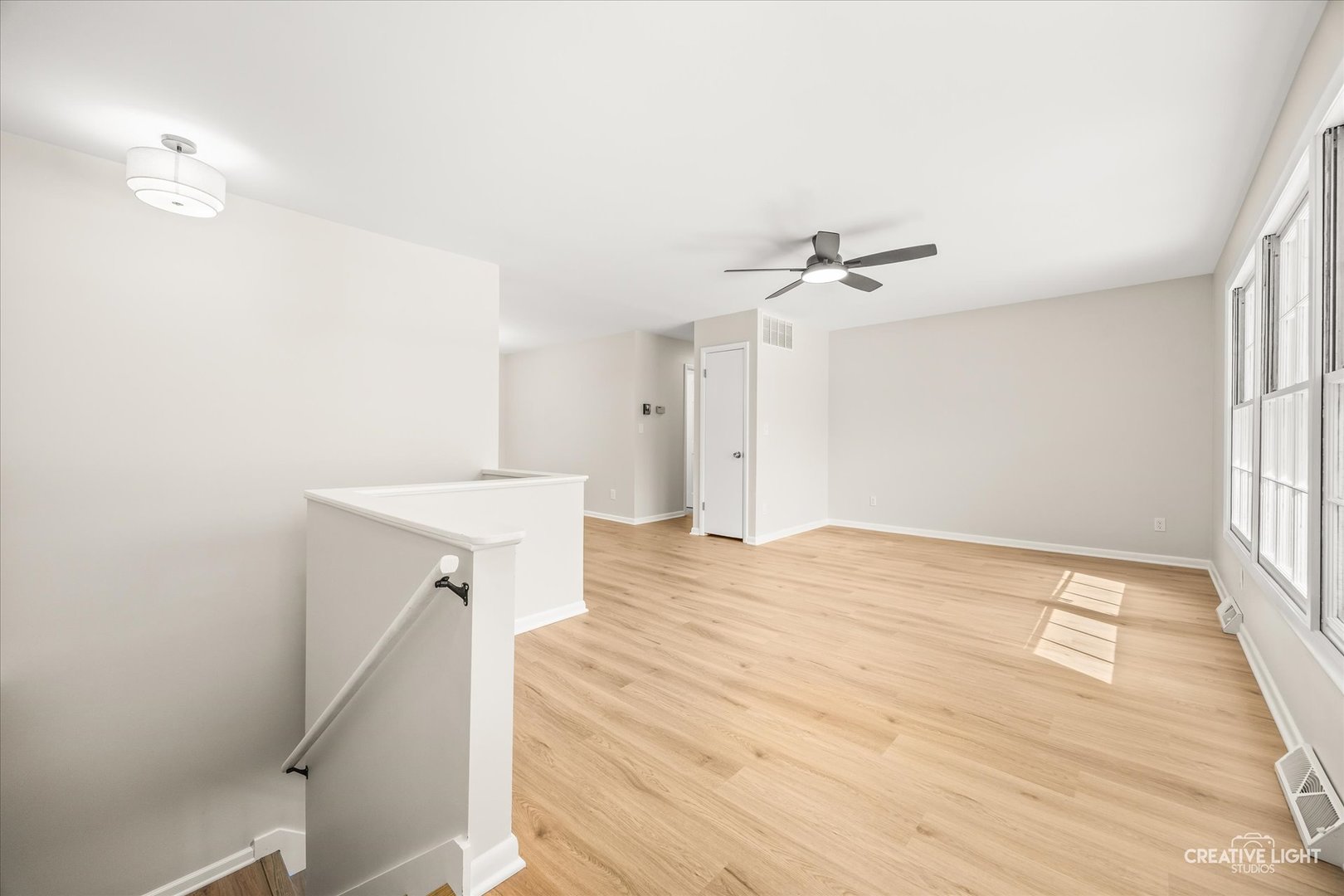 8N486 Thomas Road #B, Hampshire, IL