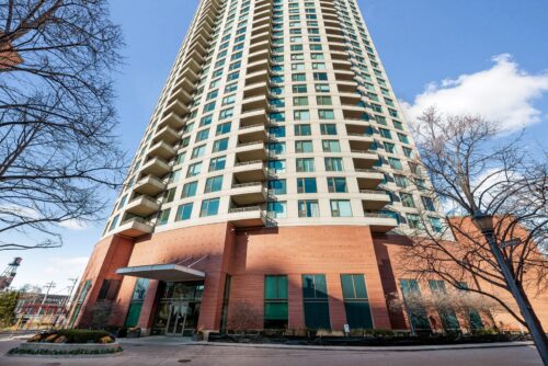 501 N Clinton Street #P-250, Chicago, IL