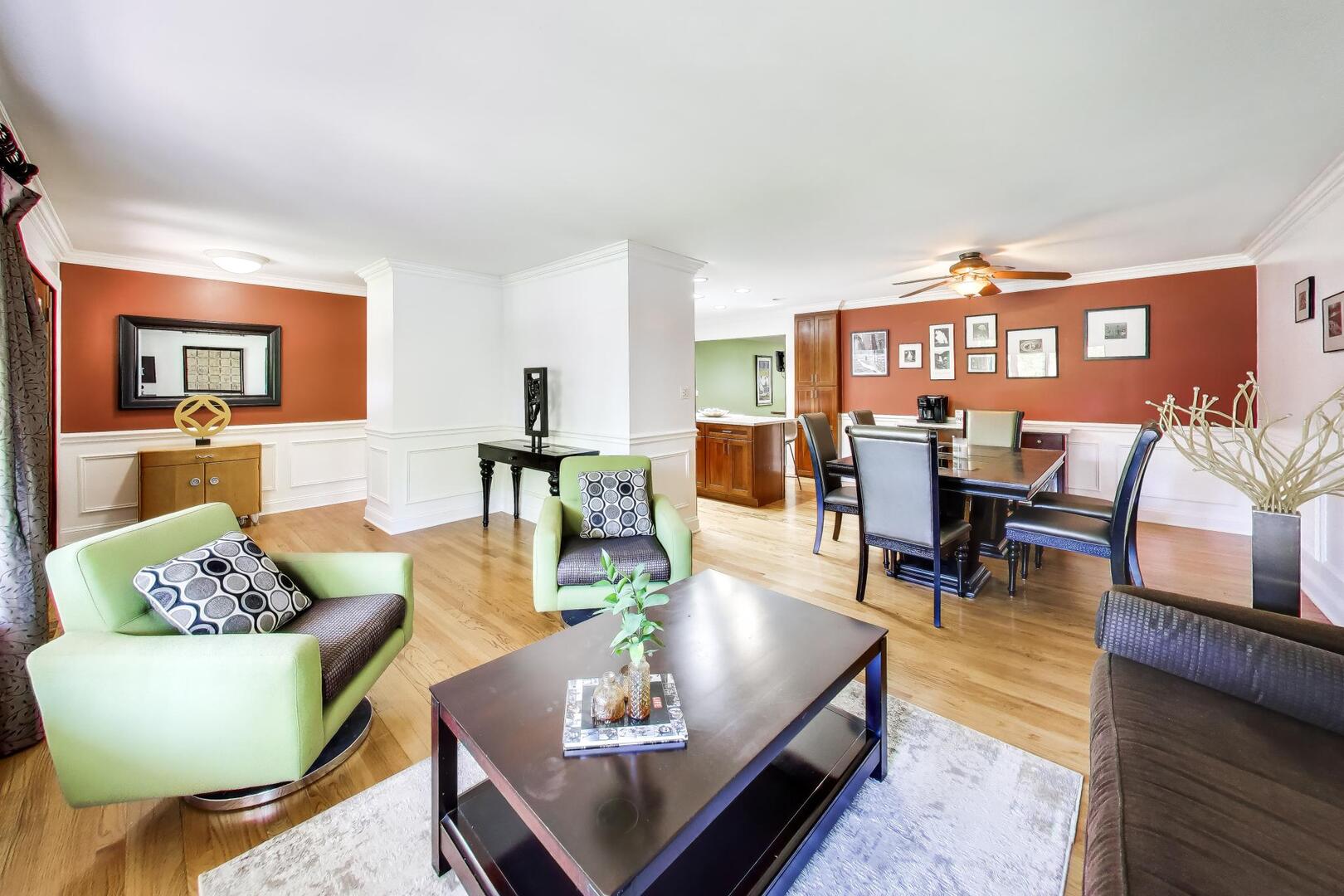 15352 W Cherrywood Lane, Libertyville, IL