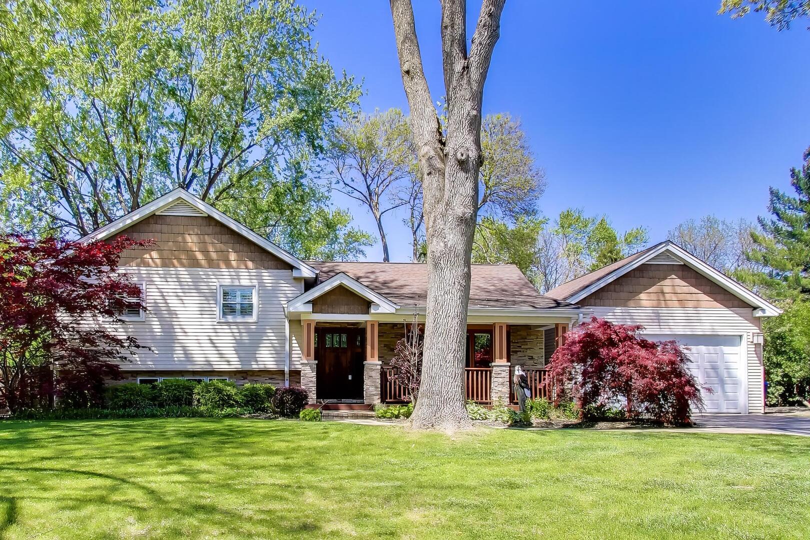15352 W Cherrywood Lane, Libertyville, IL