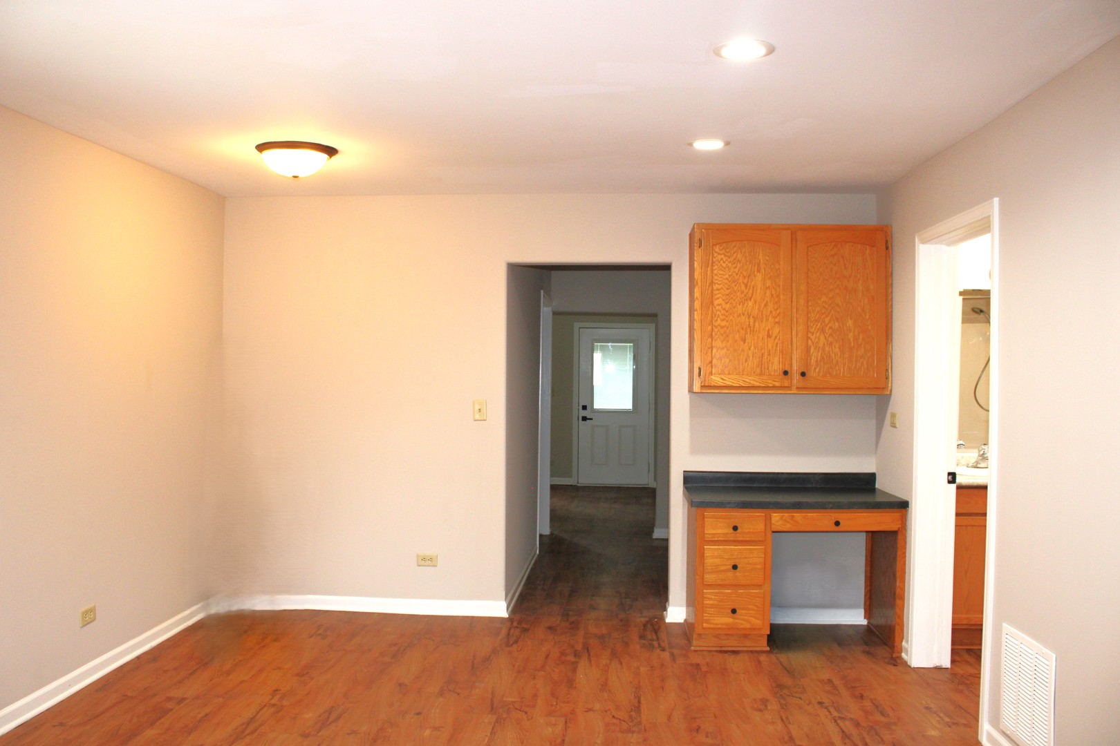 480 N 3rd Avenue, Coal City, IL