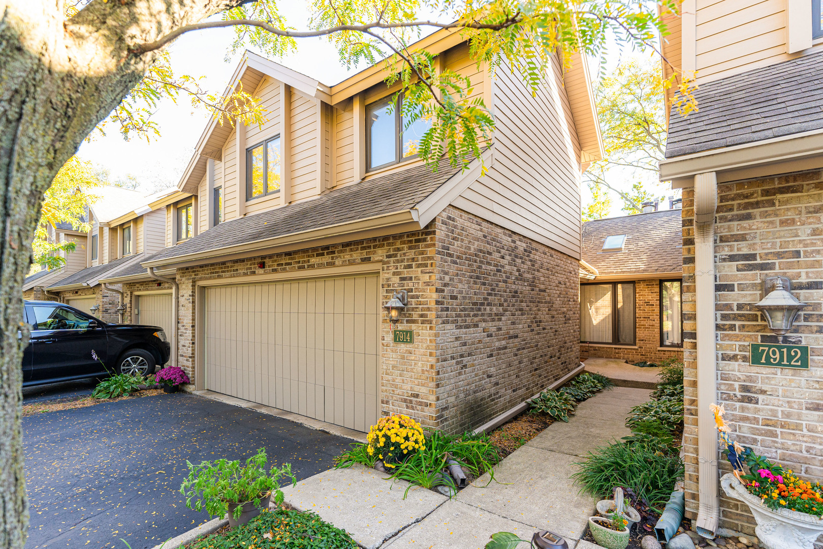 7914 S Garfield Avenue, Burr Ridge, IL
