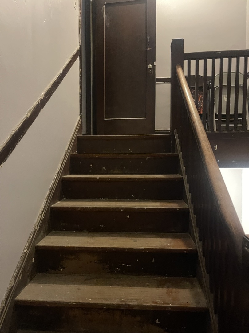 7943 S Laflin Street, Chicago, IL
