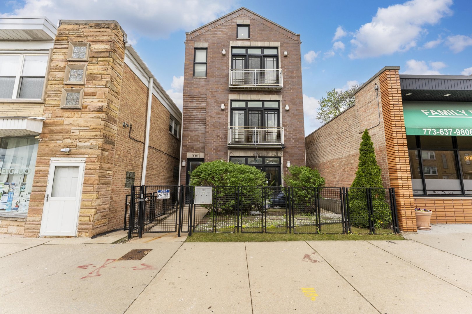 6311 W Belmont Avenue #1, Chicago, IL