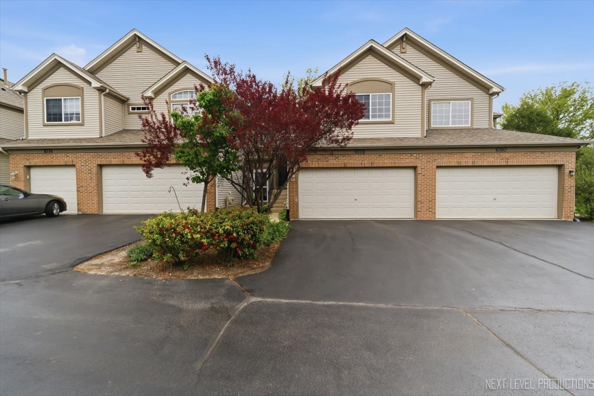 1078 Parkhill Circle #1078, Aurora, IL