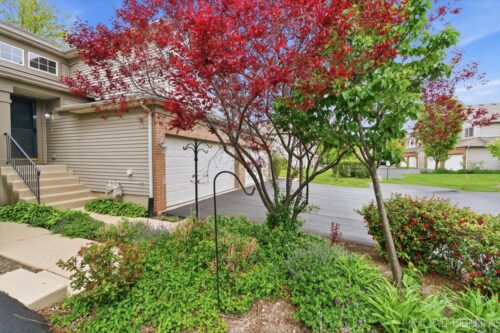 1078 Parkhill Circle #1078, Aurora, IL