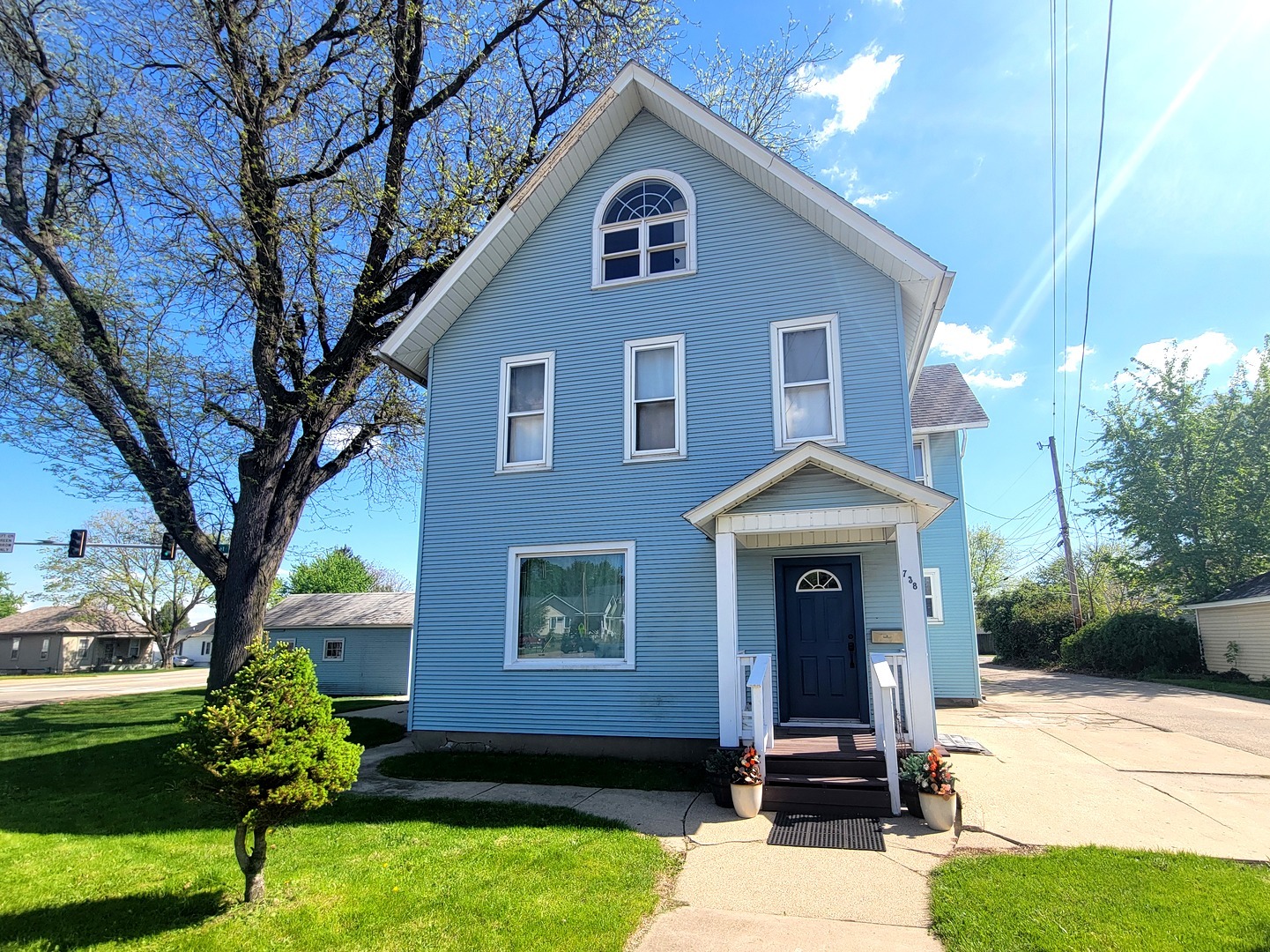 738 11th Street, Lasalle, IL